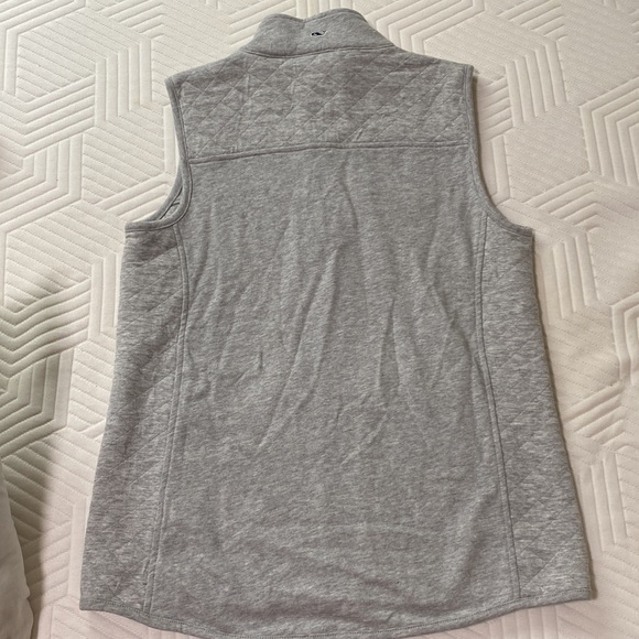 Women’s vineyard vines vest size small - Picture 2 of 5